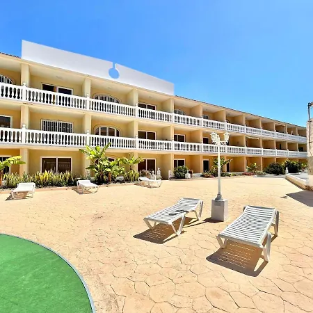 Family Studio, Wifi, Heated Pool, Tenerife South Costa del Silencio