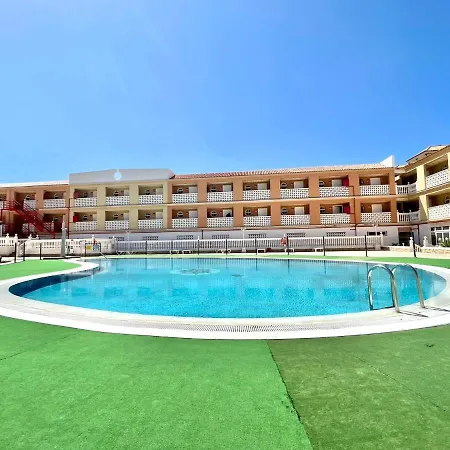 Family Studio, Wifi, Heated Pool, Tenerife South Apartamento Costa del Silencio