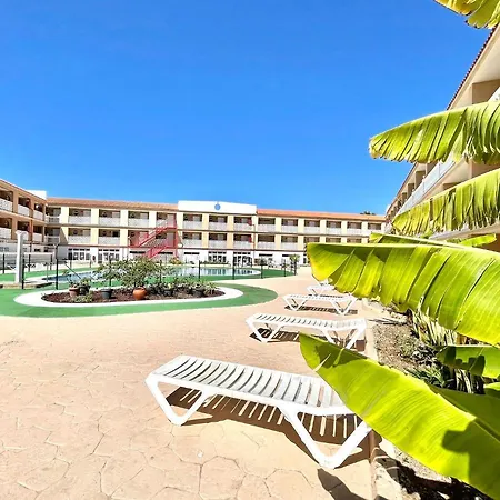 Family Studio, Wifi, Heated Pool, Tenerife South * Costa del Silencio