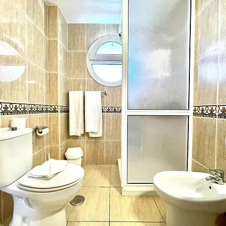 Family Studio, Wifi, Heated Pool, Tenerife South Costa del Silencio