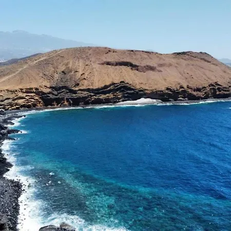 Family Studio, Wifi, Heated Pool, Tenerife South *