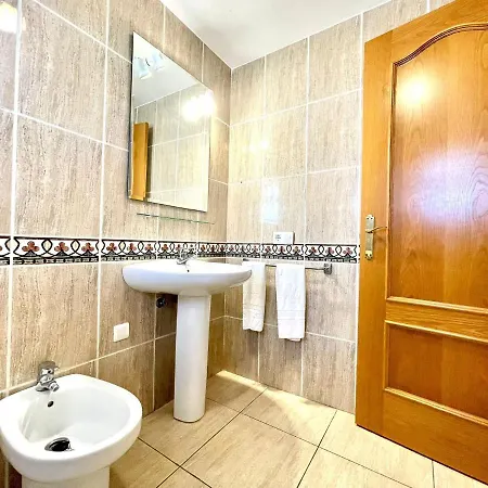 Family Studio, Wifi, Heated Pool, Tenerife South Lejlighed Costa del Silencio